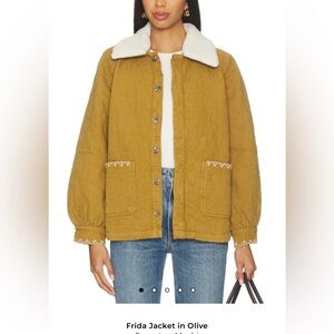 Quilted Jacket with detachable Sherpa Collar